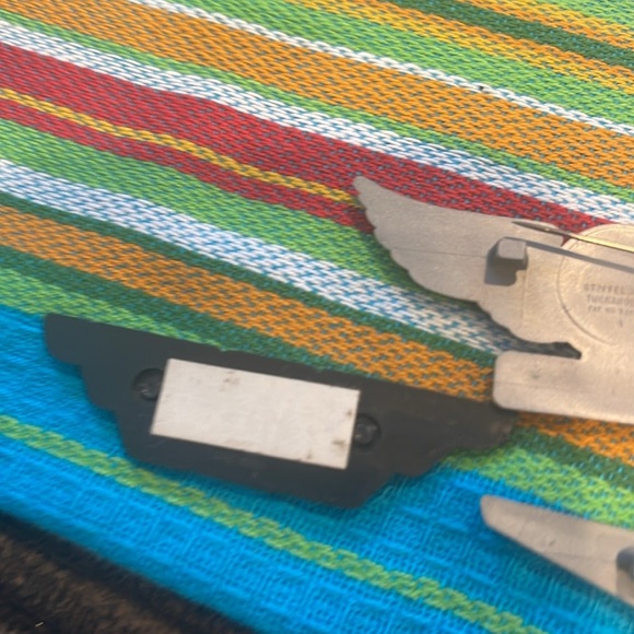 Vintage airline pins America west, American and United - Picture 6 of 6